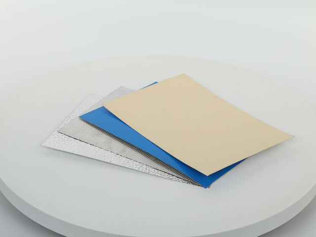 Bobine d'aluminium enduite pour machine