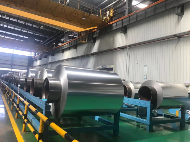 Feuille d'aluminium tr&egrave;s &eacute;paisse