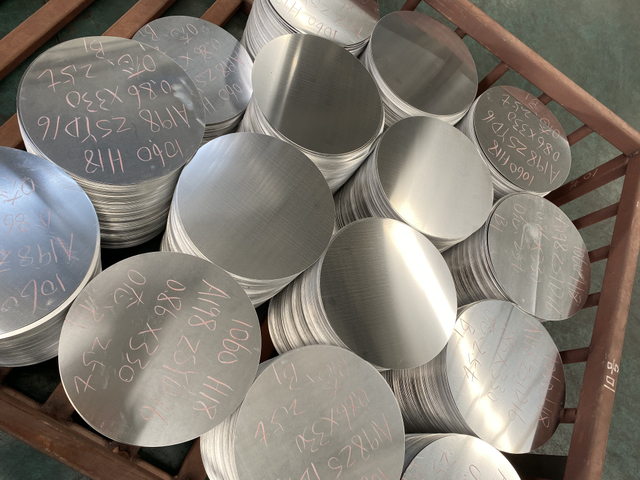 Круглый вращающийся алюминиевый круг из сплава 1050