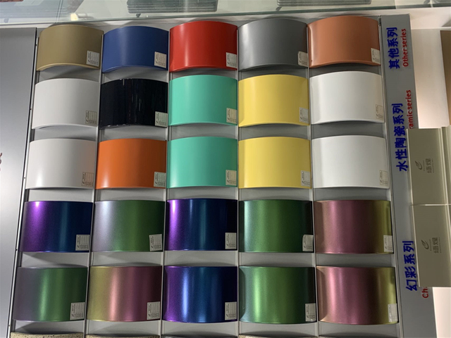 Feuille d'aluminium d&eacute;corative color&eacute;e