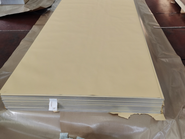 Feuille d'aluminium anodis&eacute;e 4x8