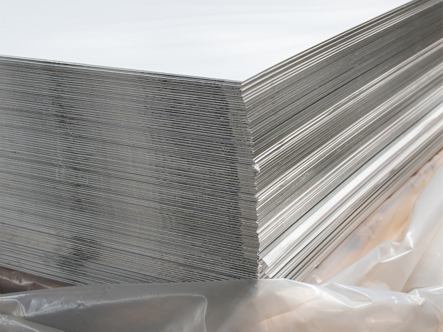Hoja de aluminio plana