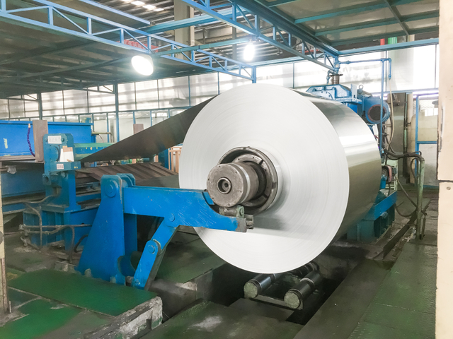 Feuille d'aluminium tr&egrave;s &eacute;paisse pour le four